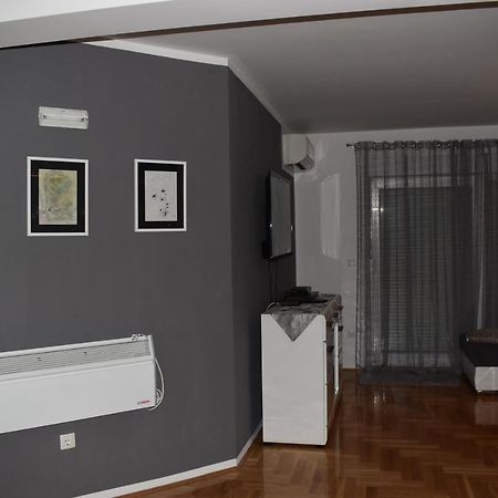 K & S Apartment ชาพลินา ภายนอก รูปภาพ