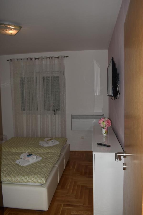 K & S Apartment ชาพลินา ภายนอก รูปภาพ